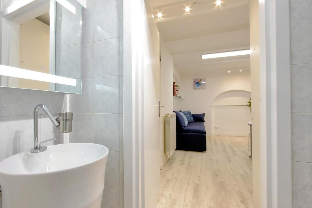 Ych-Confortevole Suite Al Colosseo Rome Extérieur photo