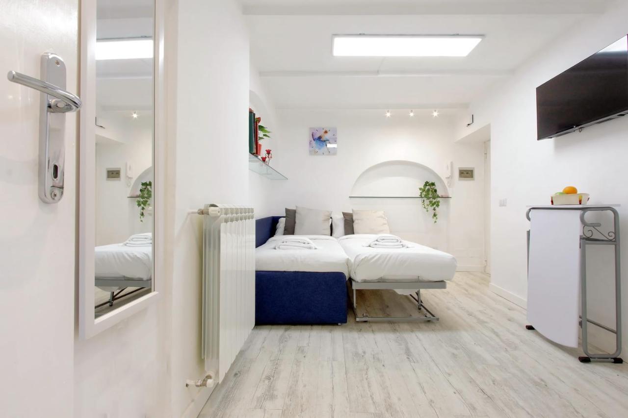 Ych-Confortevole Suite Al Colosseo Rome Extérieur photo